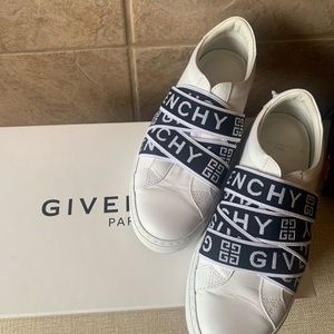 Givenchy Sneakers